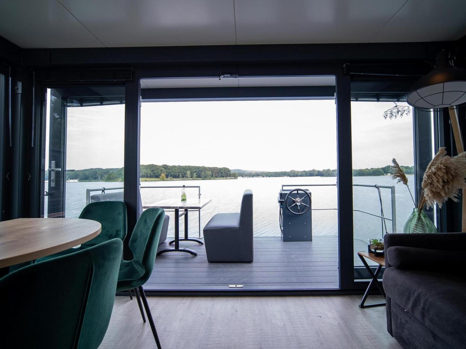 Houseboat Marina Mookerplas 4-6 Persons Plasmolen Exterior photo